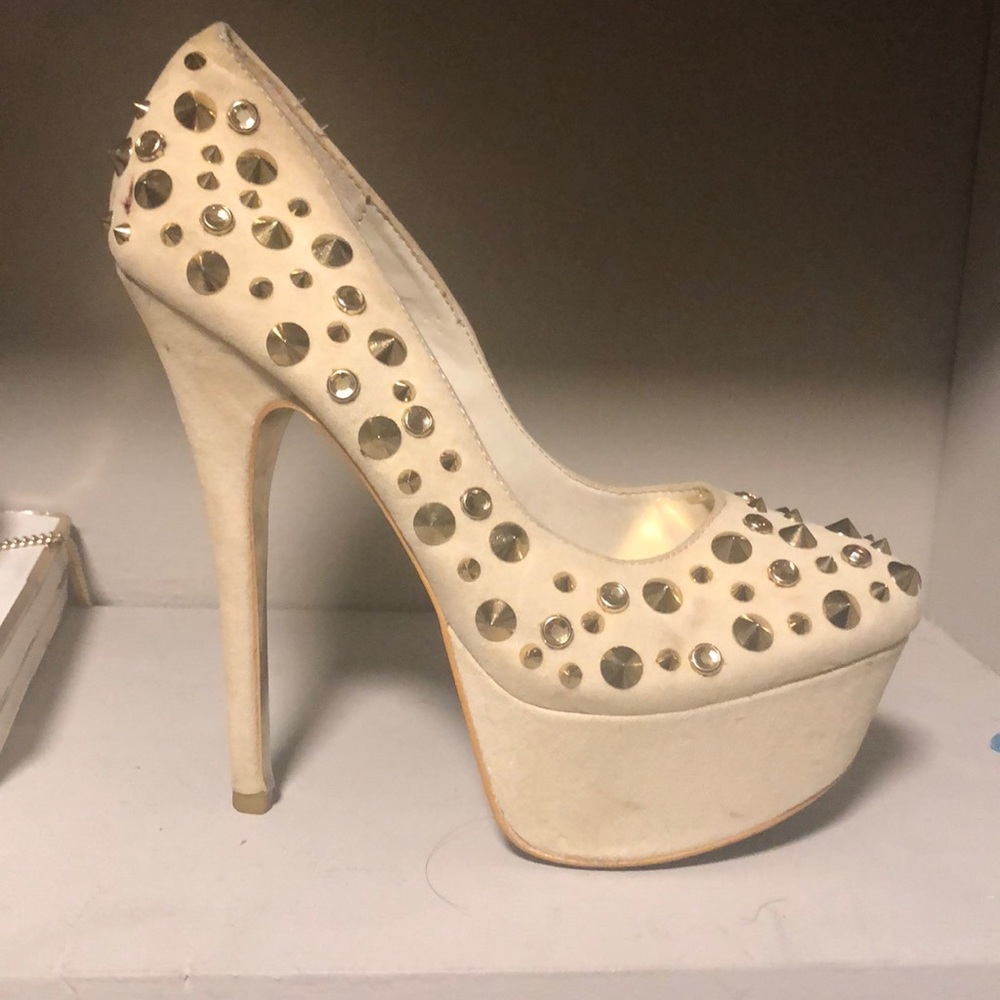 Cream Spiked heel shoes
